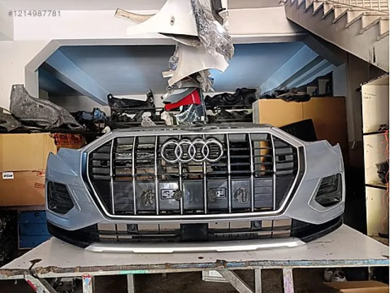 Audi Q3 Ön / Arka Koltuk Takımı Kumaş/Deri