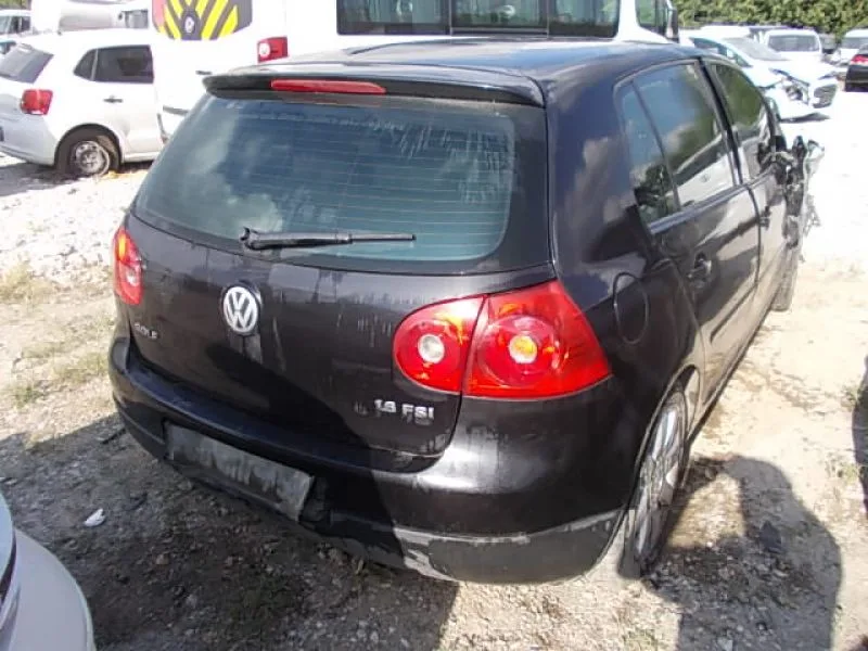 Volkswagen Golf 8 Arka Stop Lambası Bagaj Üstü Sağ