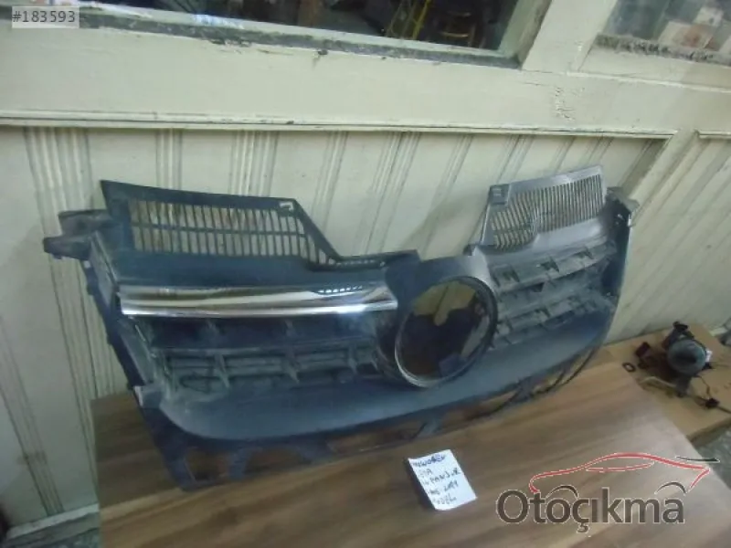 Volkswagen Jetta Ön Bıyık Sacı / Panel K Travers