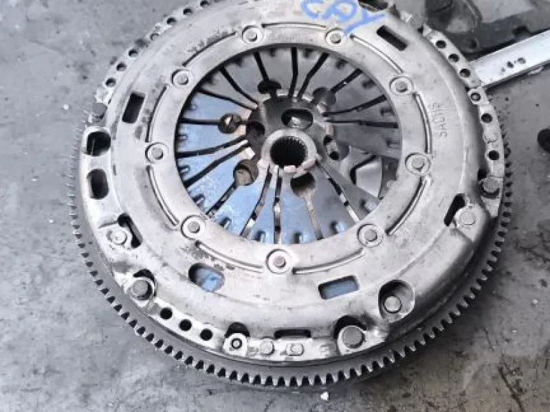 Volkswagen Transporter T6 Baskı Balata Oynar Volan Seti