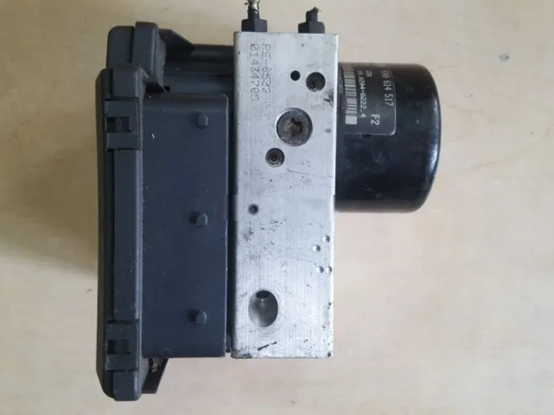 Volkswagen Jetta ABS / ESP Beyni ve Hidrolik Pompası