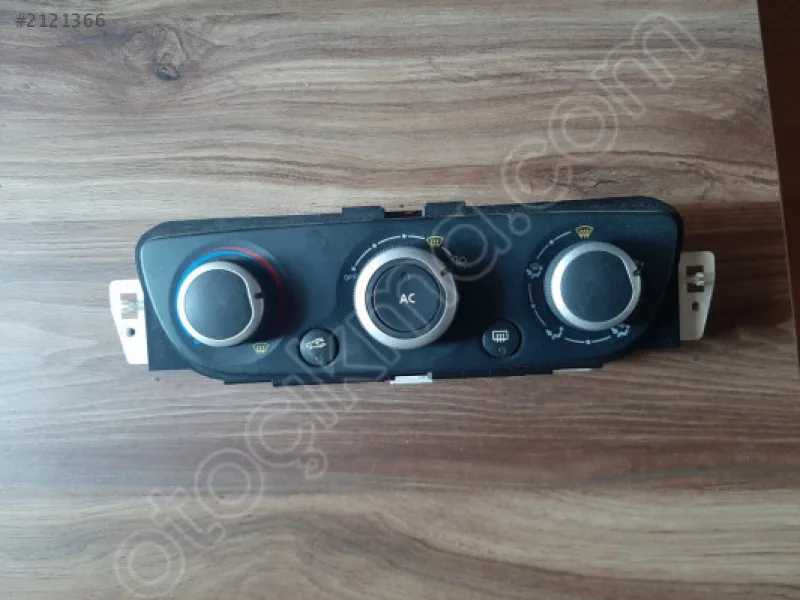 Renault Megane 3 Klima Radyatörü & Fan Paneli