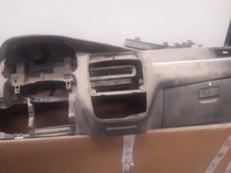 Fiat Linea Torpido Göğüslük Komple (Airbag Takımlı)