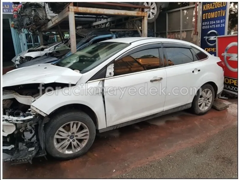 Ford Focus 3 Bi-Xenon Adaptif LED Far Sağ