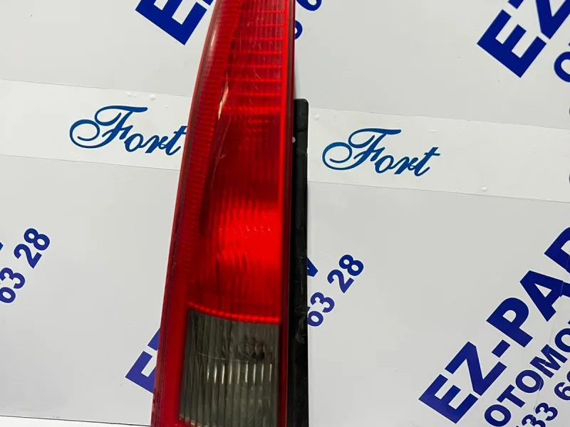 Ford Fiesta Mk7 Arka Stop Lambası Bagaj Üstü Sol