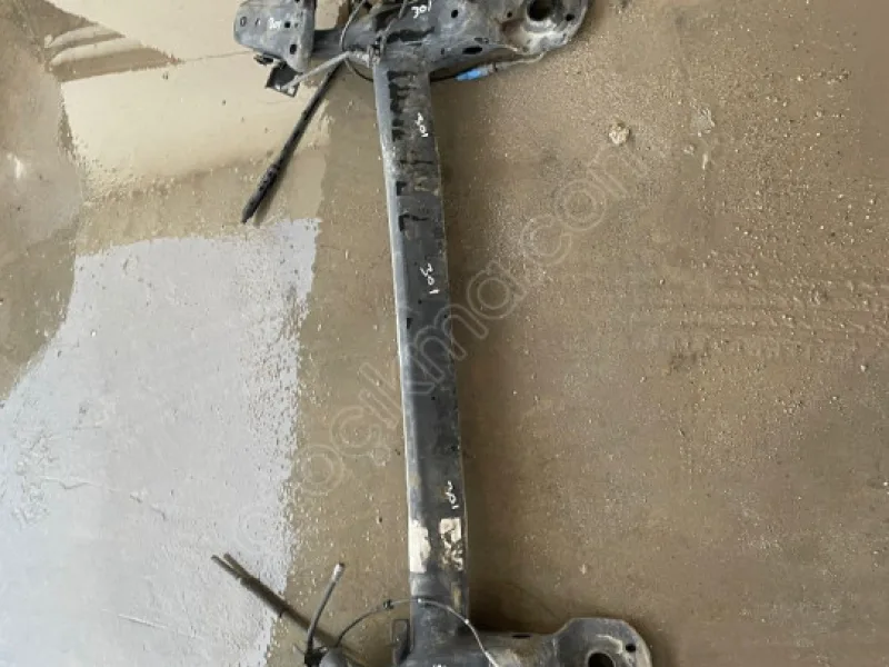 Peugeot 301 Arka Diferansiyel Çıkma Kilitli