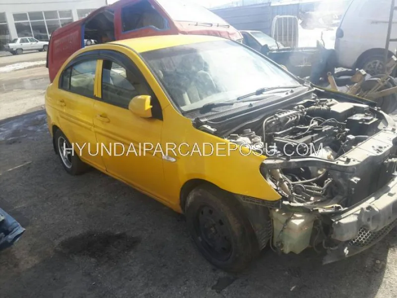 Hyundai Accent Era Ön Sağ Çamurluk Sacı