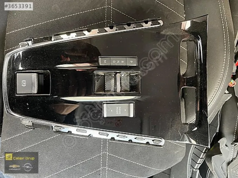 Opel Grandland X Fren Kaliperi Sağ Ön Çift Piston