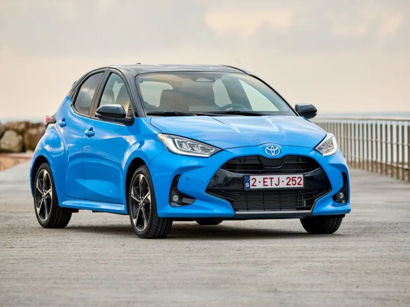 Toyota Yaris XP210 Ön Sis Lambası Sol/Sağ Set