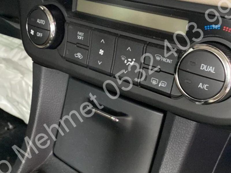 Toyota Corolla E180 Klima Radyatörü & Fan Paneli