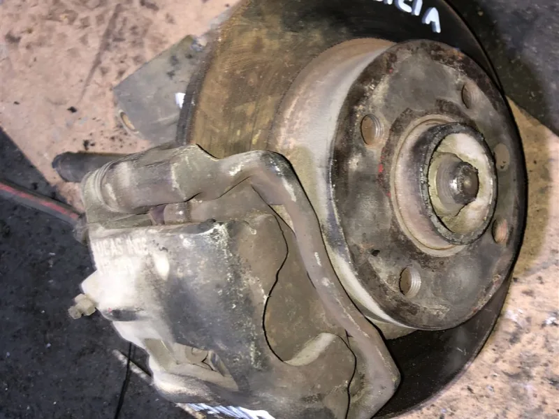 Skoda Kamiq Fren Kaliperi Sol Ön Çift Piston