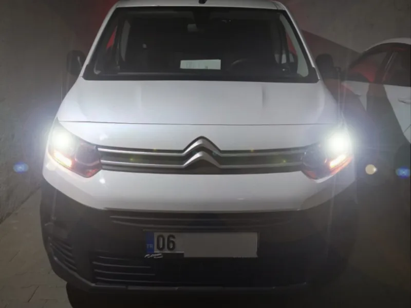 Citroen Berlingo Bi-Xenon Adaptif LED Far Sol