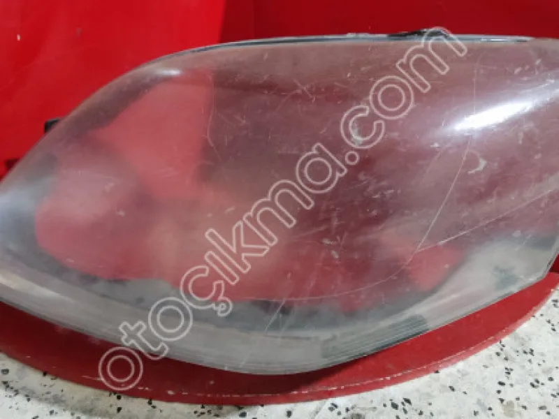 Fiat Fiorino Ön Far Sağ Orijinal Çıkma