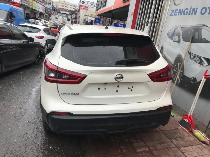 Nissan Qashqai J11 Arka Tampon Çıkma Orijinal