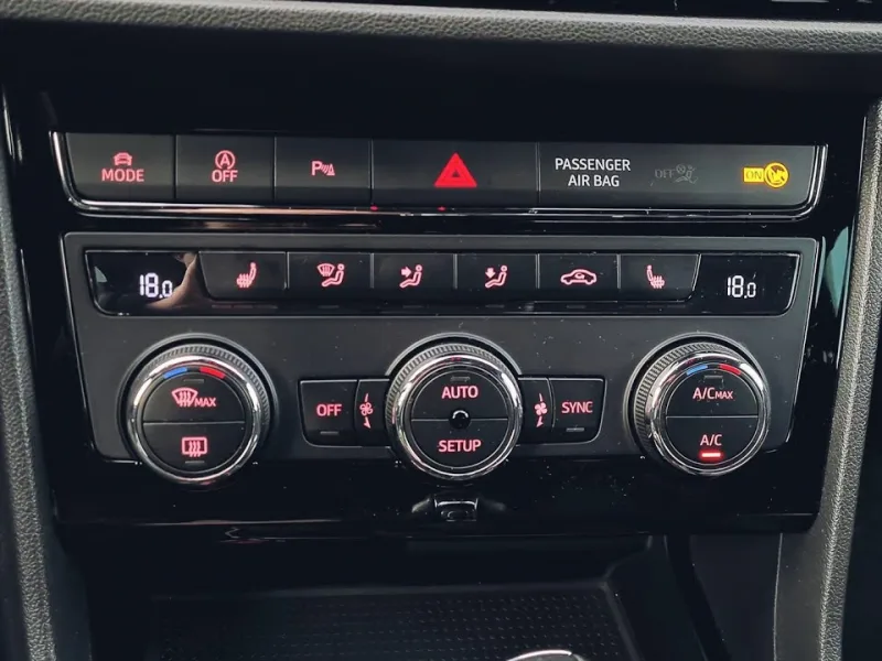 Seat Leon 5F Klima Kontrol Paneli Dijital