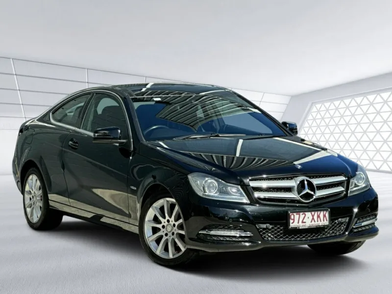Mercedes C180 2011 ğ Sol