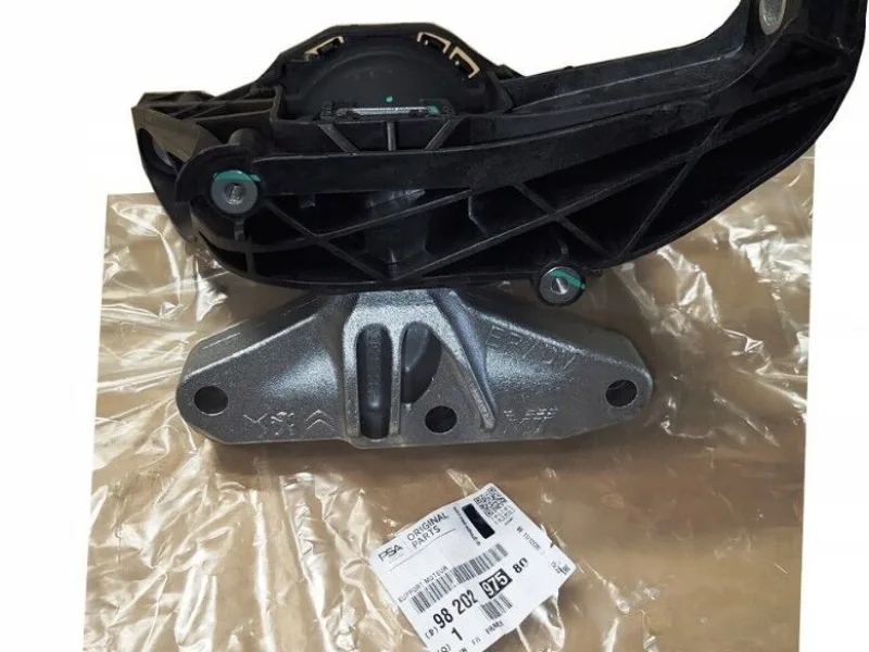 Peugeot 3008 Motor Takozu Sol/Sağ