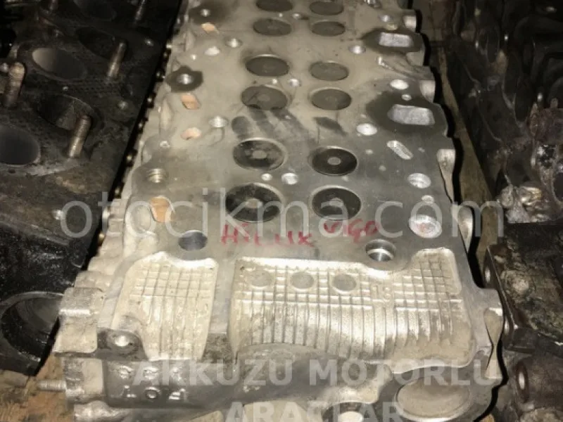 Toyota Hilux Silindir Kapağı Komple