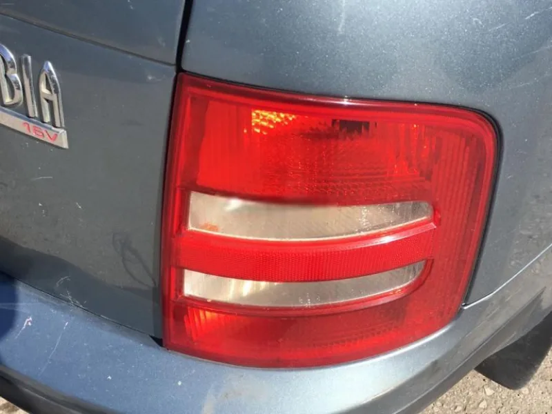 Skoda Fabia Arka Stop Lambası Sol