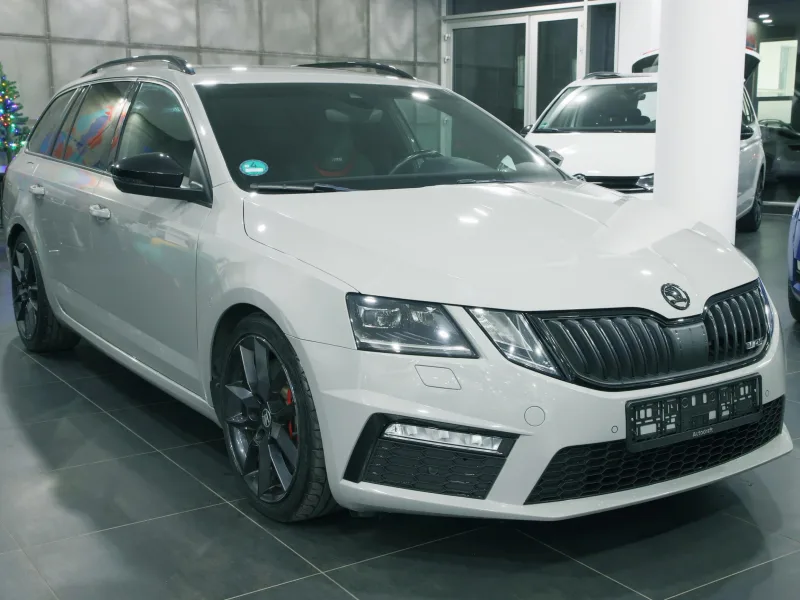 Skoda Octavia 3 Su Radyatörü Komple