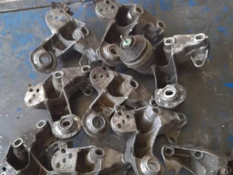 Audi A1 Motor Takozu Sol/Sağ Orijinal